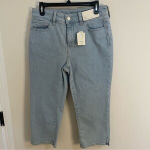 NWT St. John’s Bay Blue & White Railroad Striped Capri Jeans Women’s Size 8
